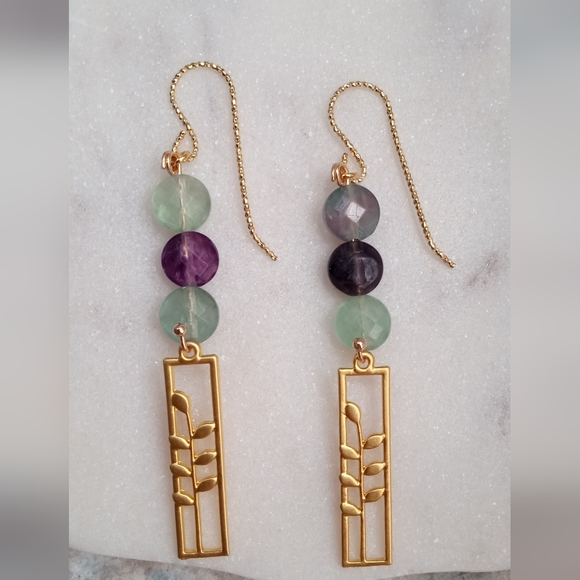 Earring - Picture 2 of 3